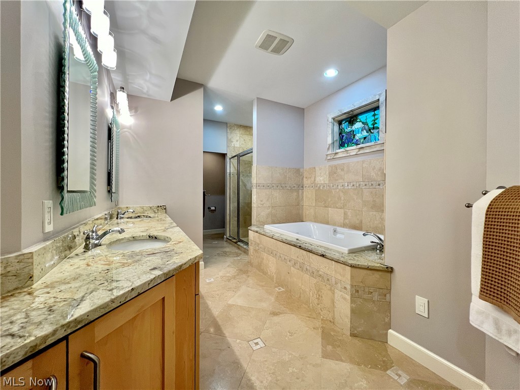 12666 Mayfield Road Cleveland Heights OH 44106