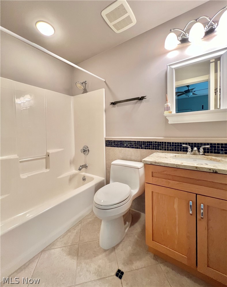 12666 Mayfield Road Cleveland Heights OH 44106