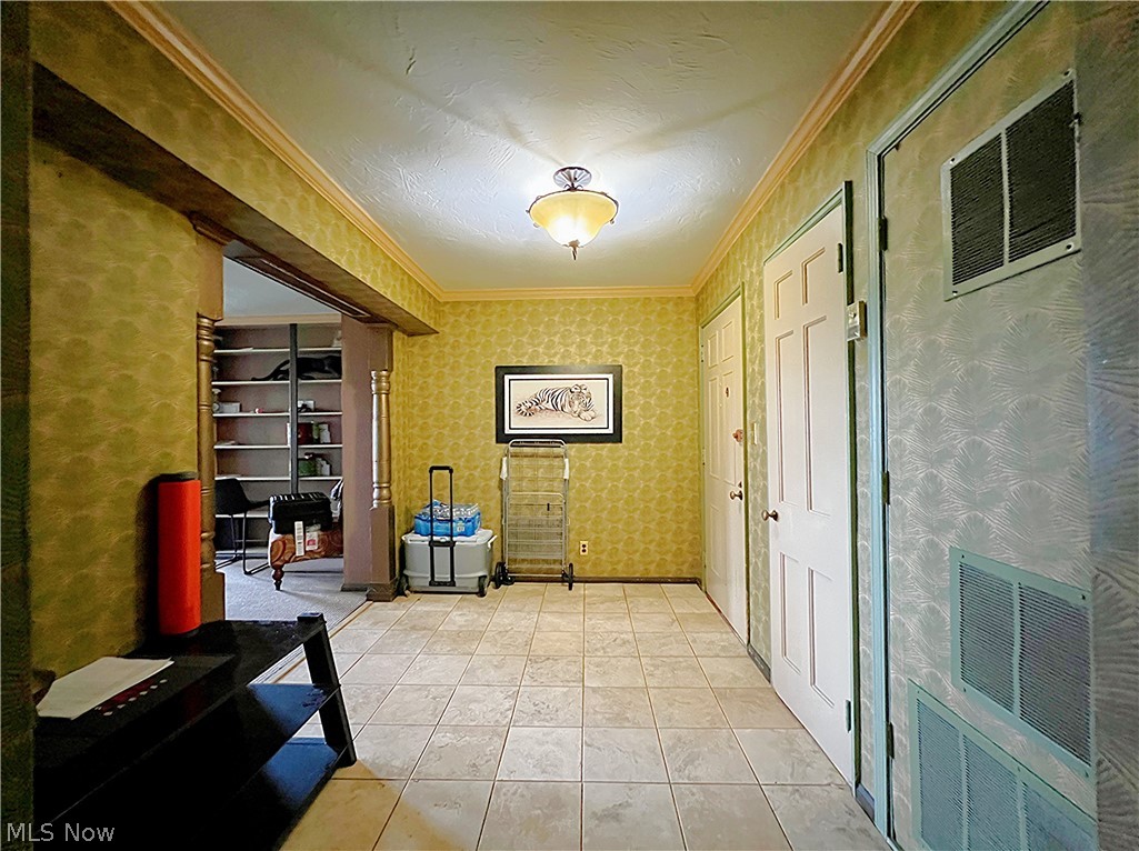 13710 Shaker Boulevard Cleveland OH 44120