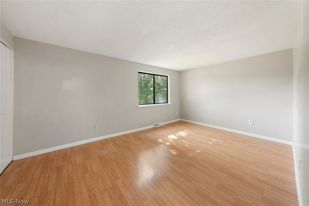 9588 Fernwood Drive Olmsted Falls OH 44138