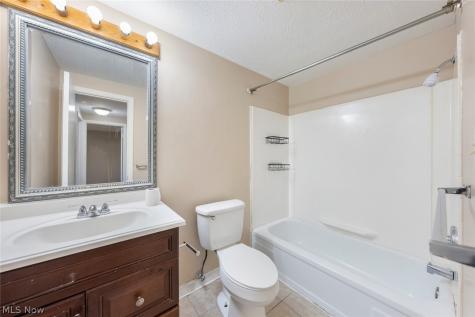 9588 Fernwood Drive Olmsted Falls OH 44138