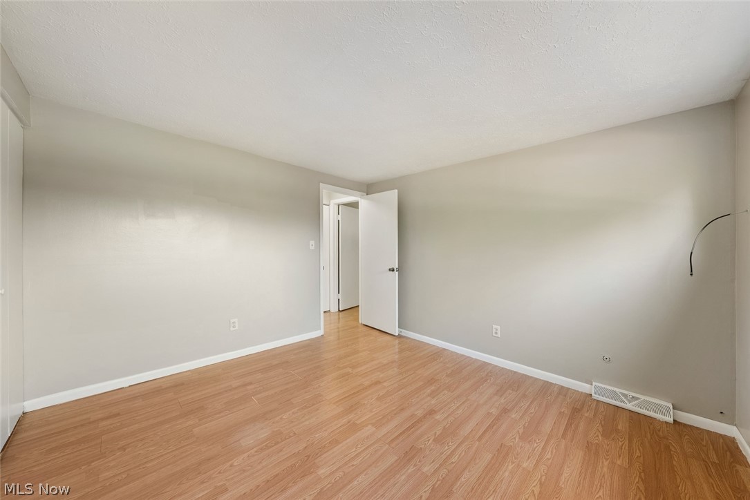 9588 Fernwood Drive Olmsted Falls OH 44138