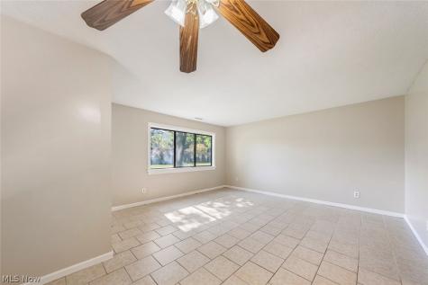 9588 Fernwood Drive Olmsted Falls OH 44138