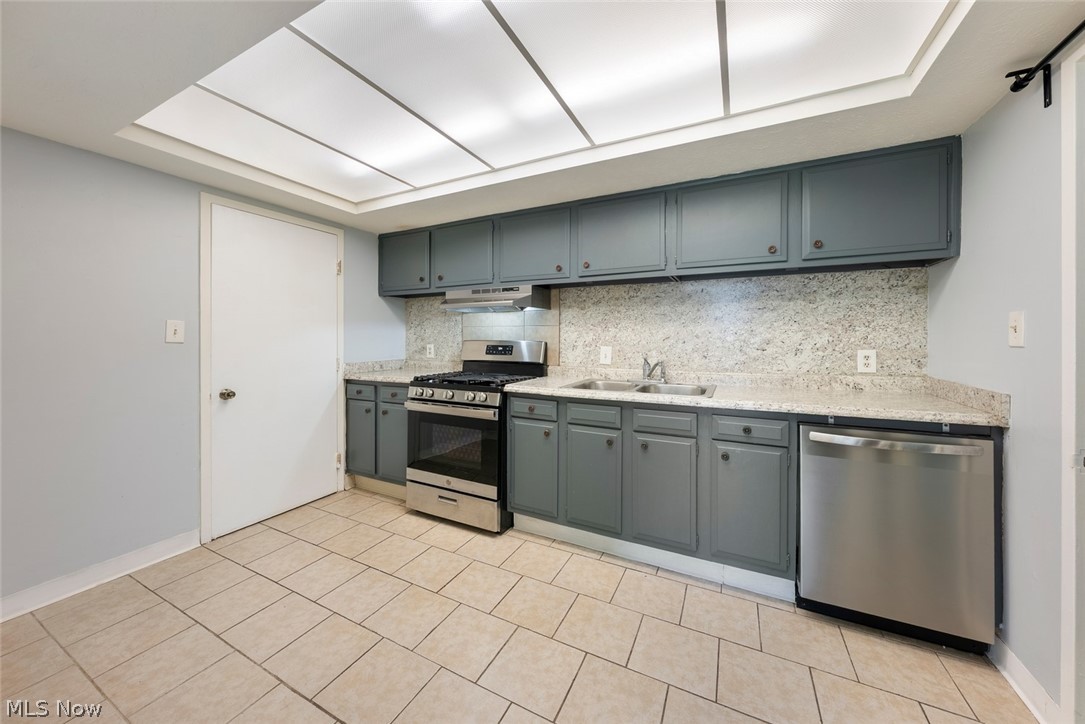 9588 Fernwood Drive Olmsted Falls OH 44138