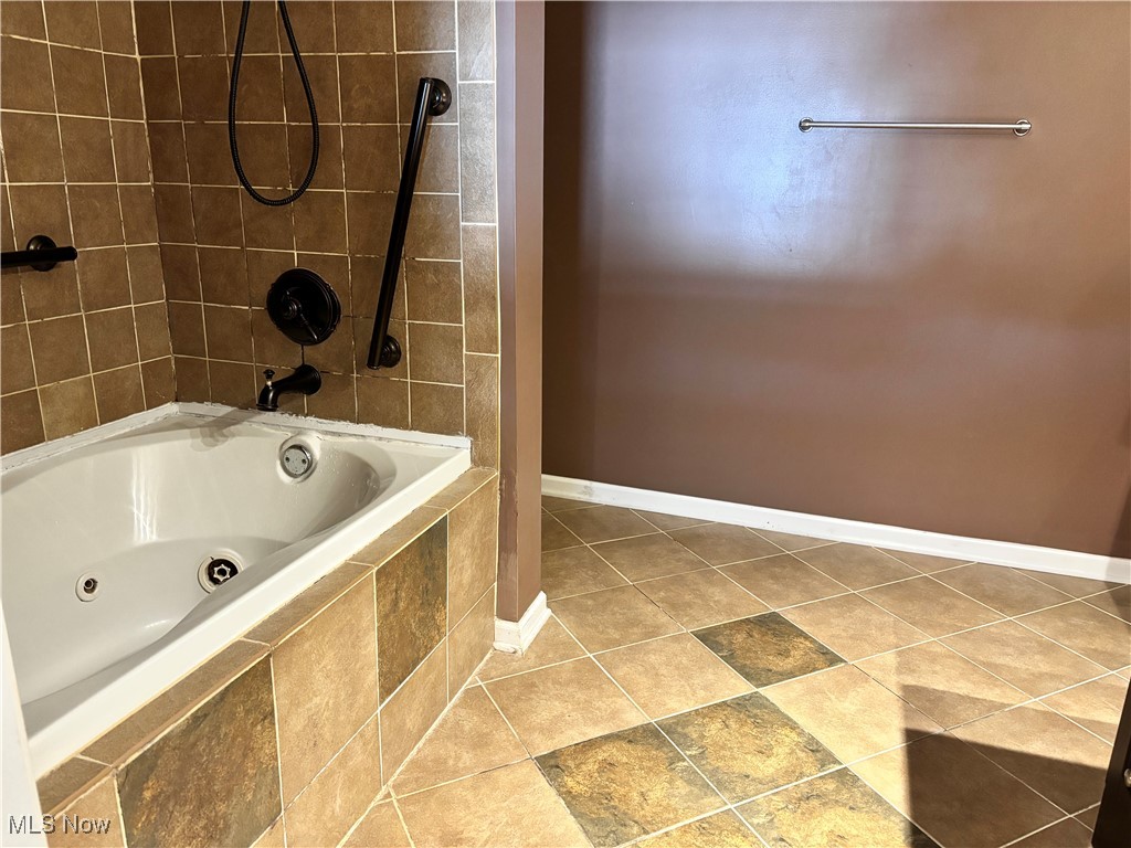 6736 Rockridge Court Middleburg Heights OH 44130