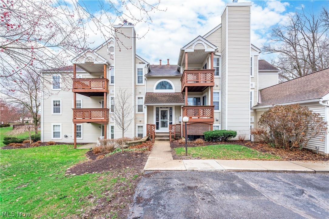 1304 Cedarwood Drive Westlake OH 44145
