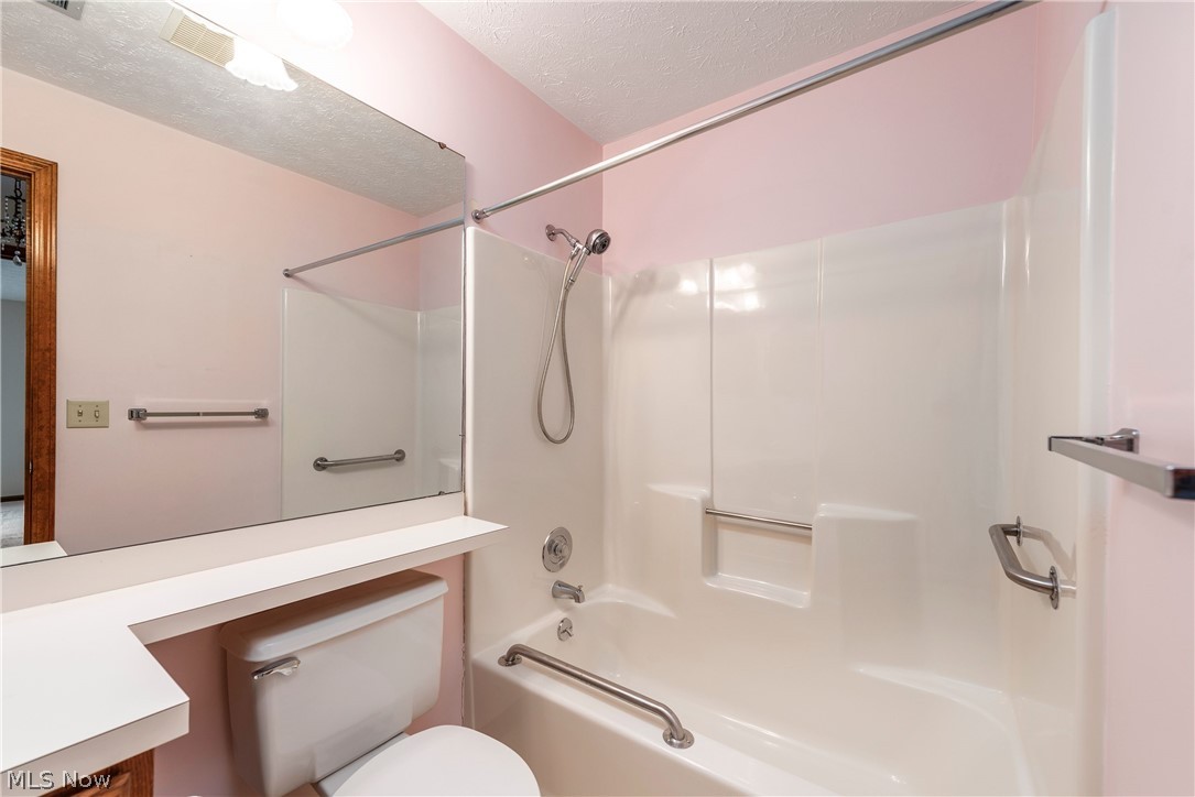 1304 Cedarwood Drive Westlake OH 44145