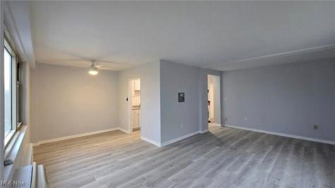 11820 Edgewater Drive Lakewood OH 44107