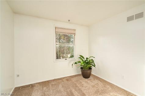 69 Quaker Ridge Drive Akron OH 44313