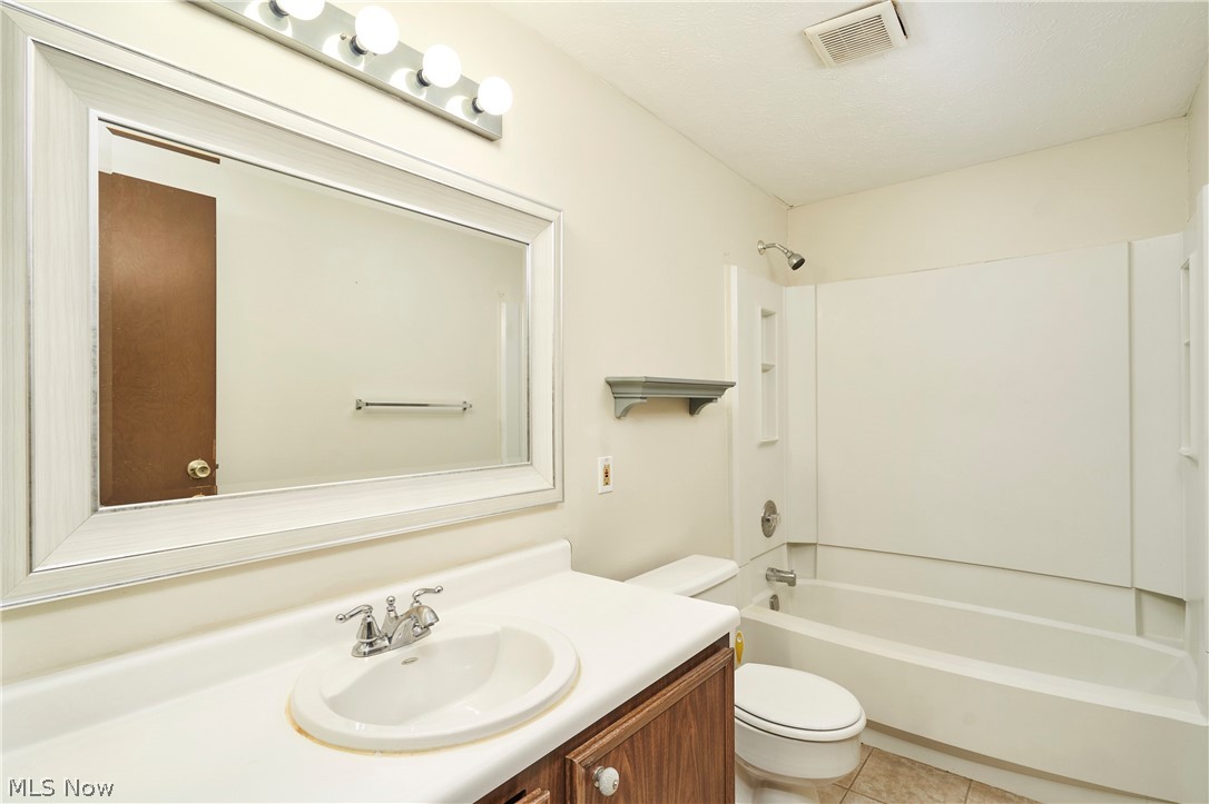 69 Quaker Ridge Drive Akron OH 44313