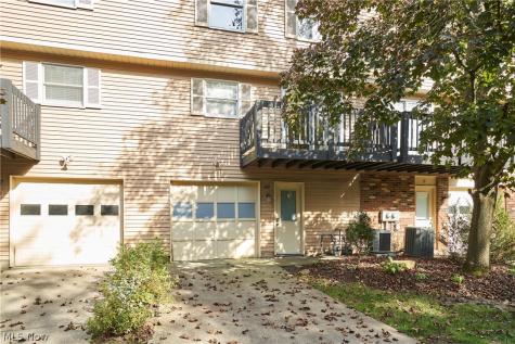 69 Quaker Ridge Drive Akron OH 44313