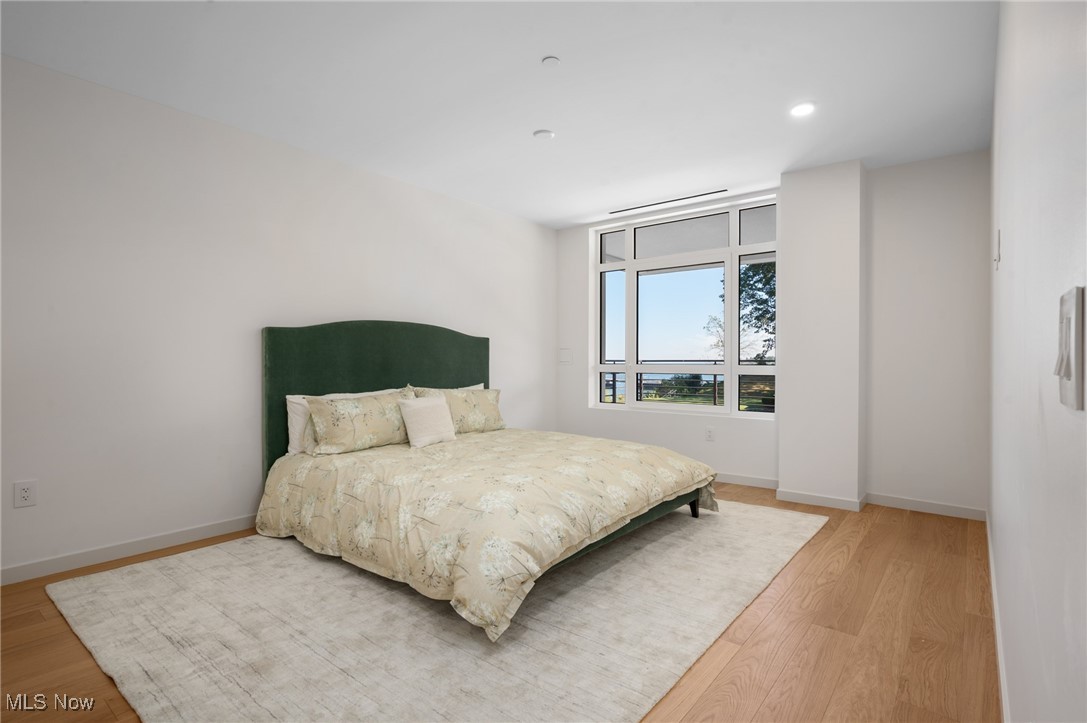 22700 Lake Road Rocky River OH 44116