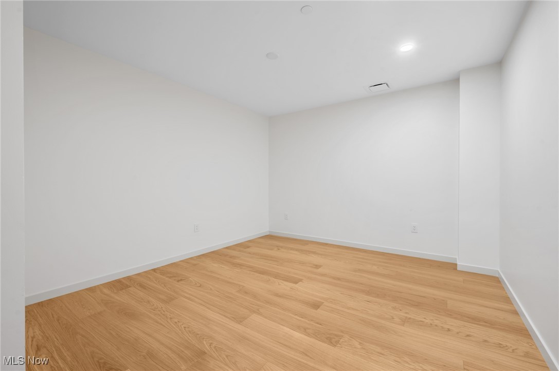 22700 Lake Road Rocky River OH 44116