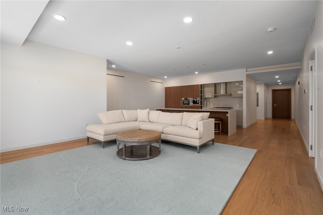 22700 Lake Road Rocky River OH 44116