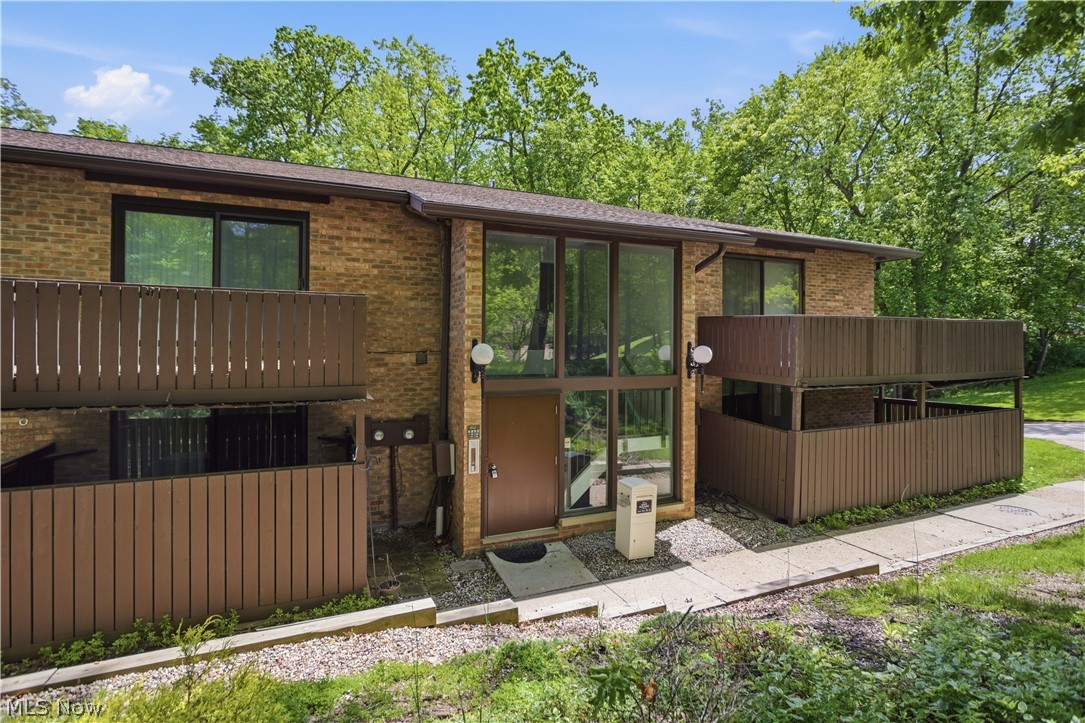 6895 Carriage Hill Drive Brecksville OH 44141