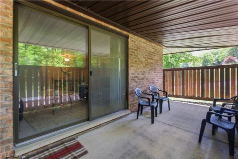 6895 Carriage Hill Drive Brecksville OH 44141
