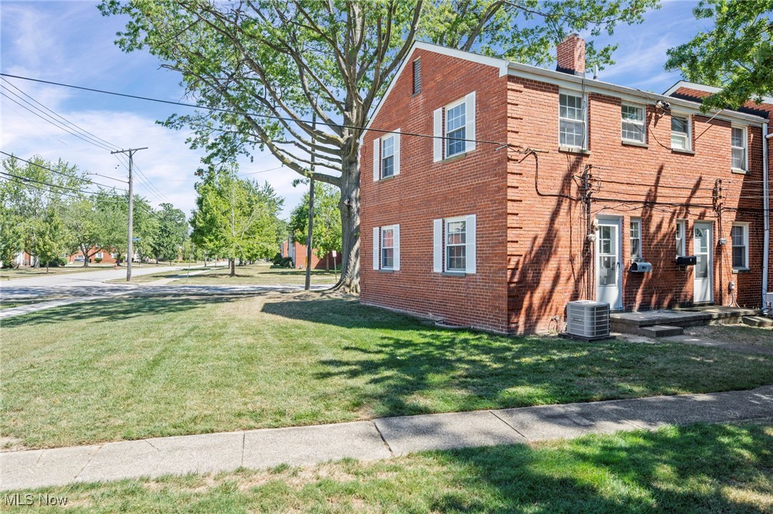 422 Clearview Drive Euclid OH 44123