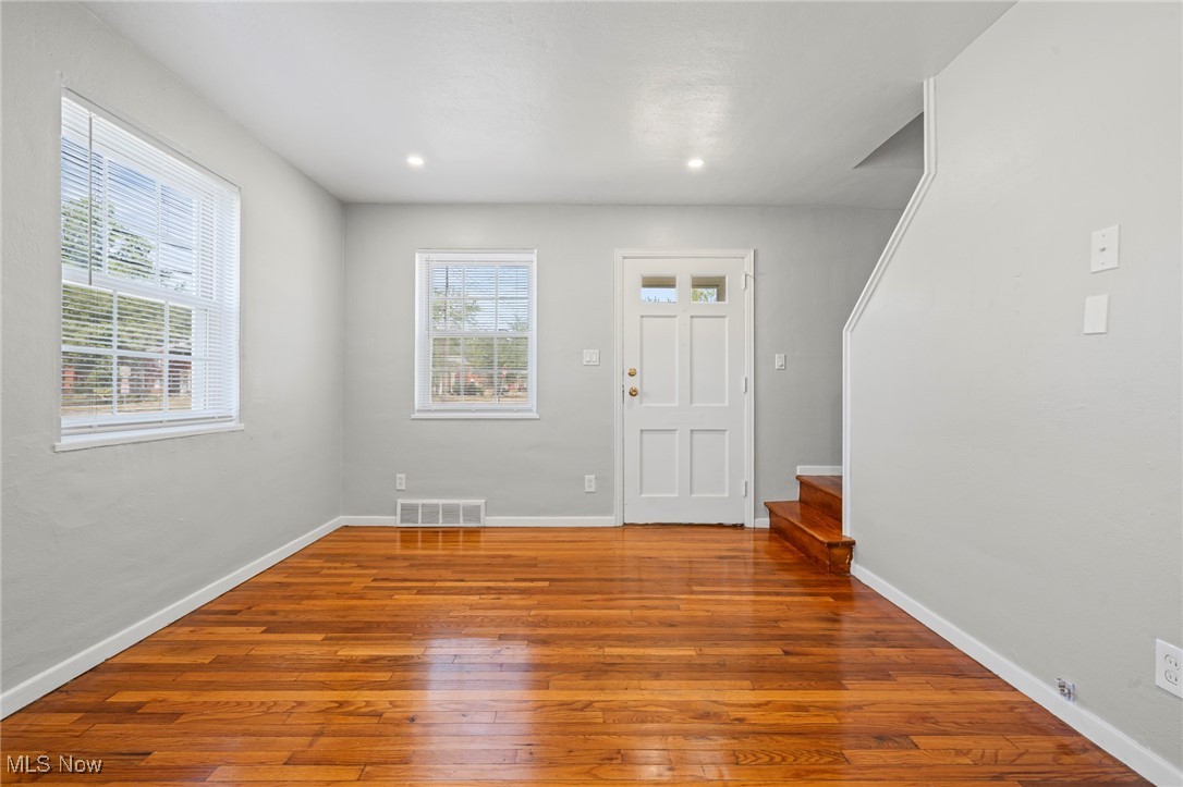 422 Clearview Drive Euclid OH 44123