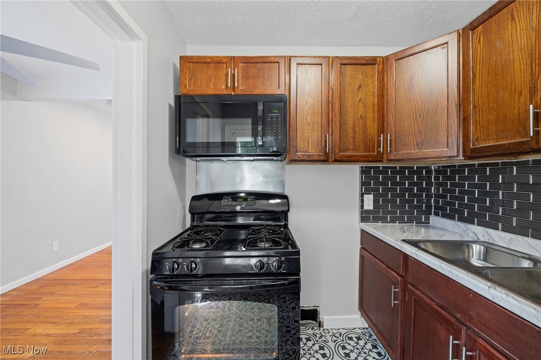 422 Clearview Drive Euclid OH 44123