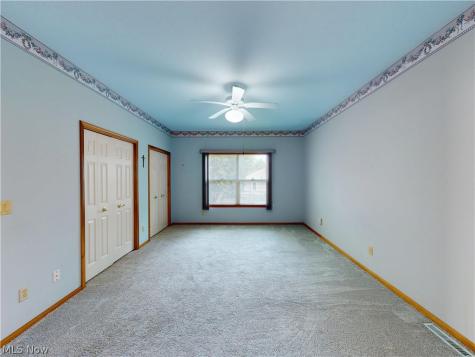 285 Village Drive Seven Hills OH 44131