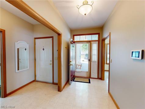 285 Village Drive Seven Hills OH 44131