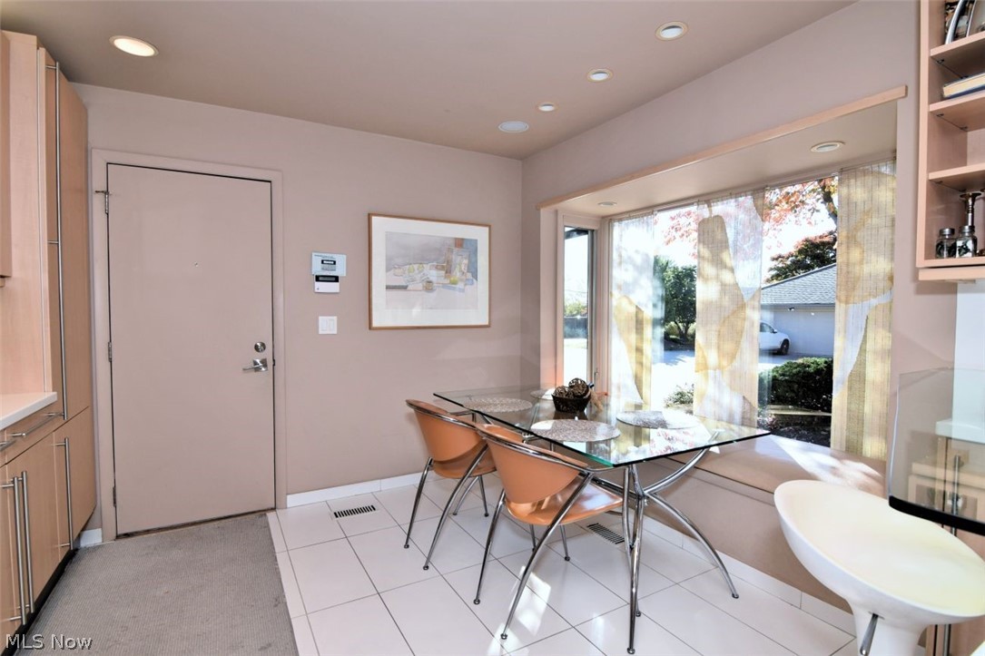 3264 Richmond Road Beachwood OH 44122