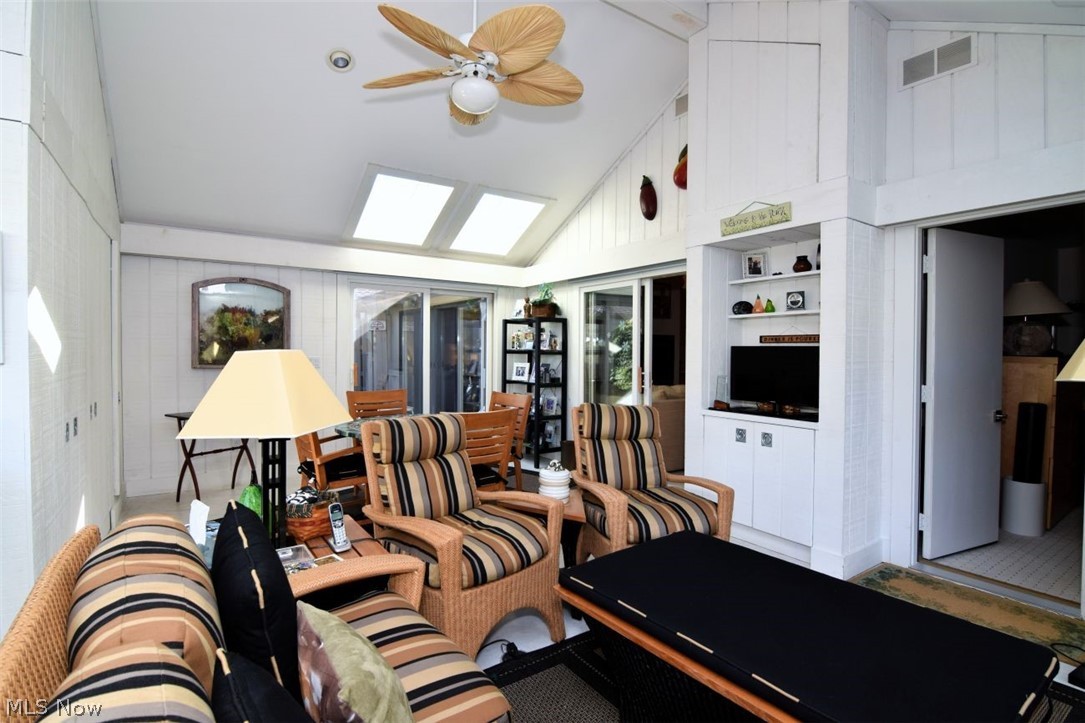 3264 Richmond Road Beachwood OH 44122