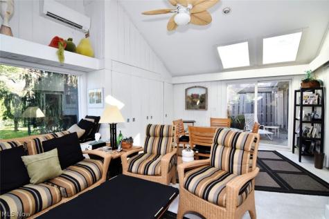 3264 Richmond Road Beachwood OH 44122