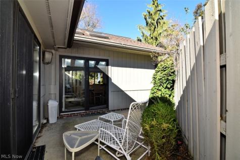 3264 Richmond Road Beachwood OH 44122