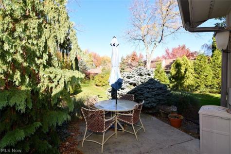 3264 Richmond Road Beachwood OH 44122
