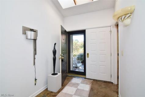 3264 Richmond Road Beachwood OH 44122