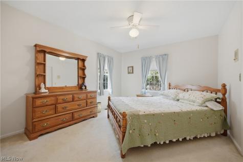 26 Hudson Common Drive Hudson OH 44236