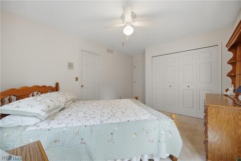 26 Hudson Common Drive Hudson OH 44236