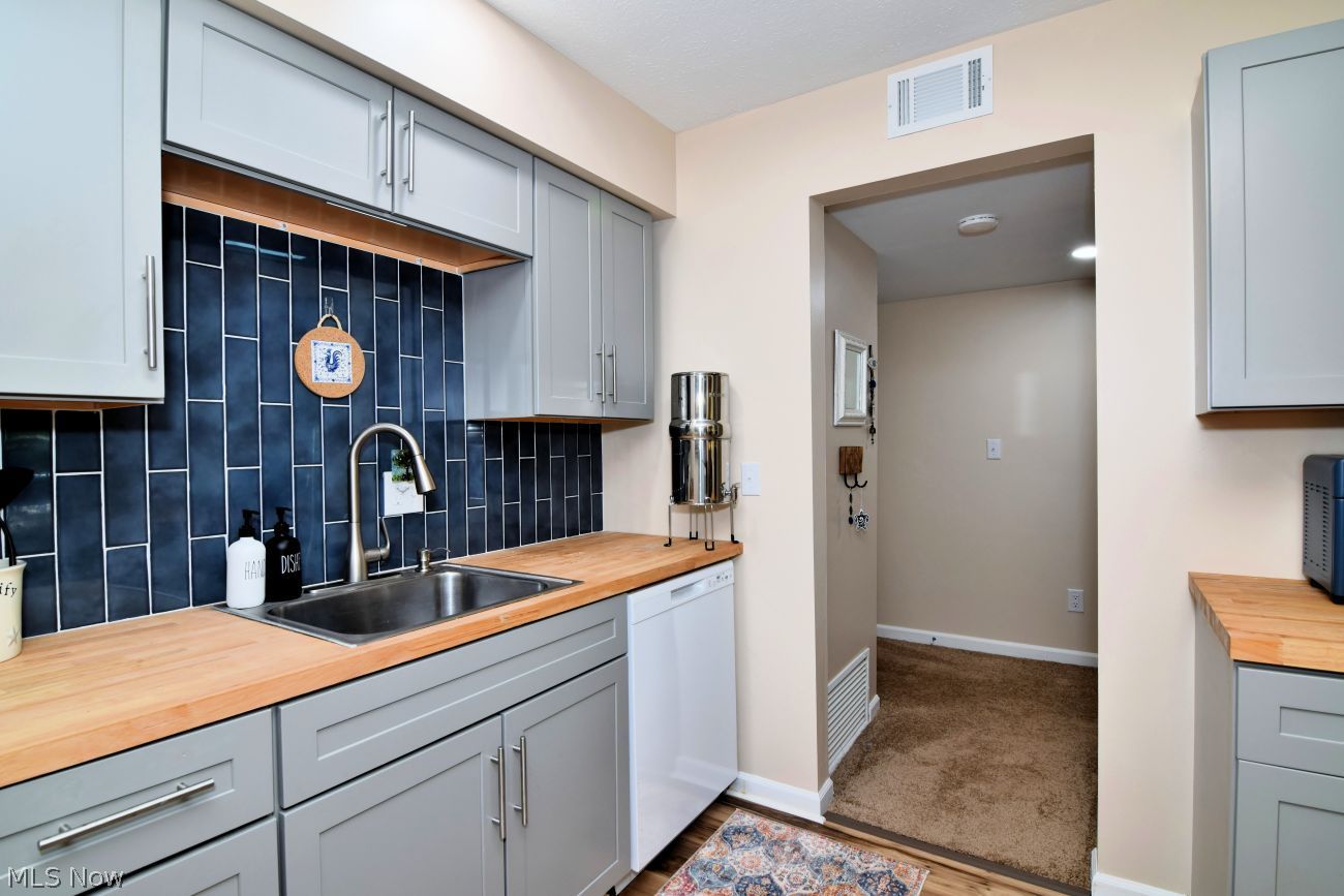 75 Atterbury Boulevard Hudson OH 44236