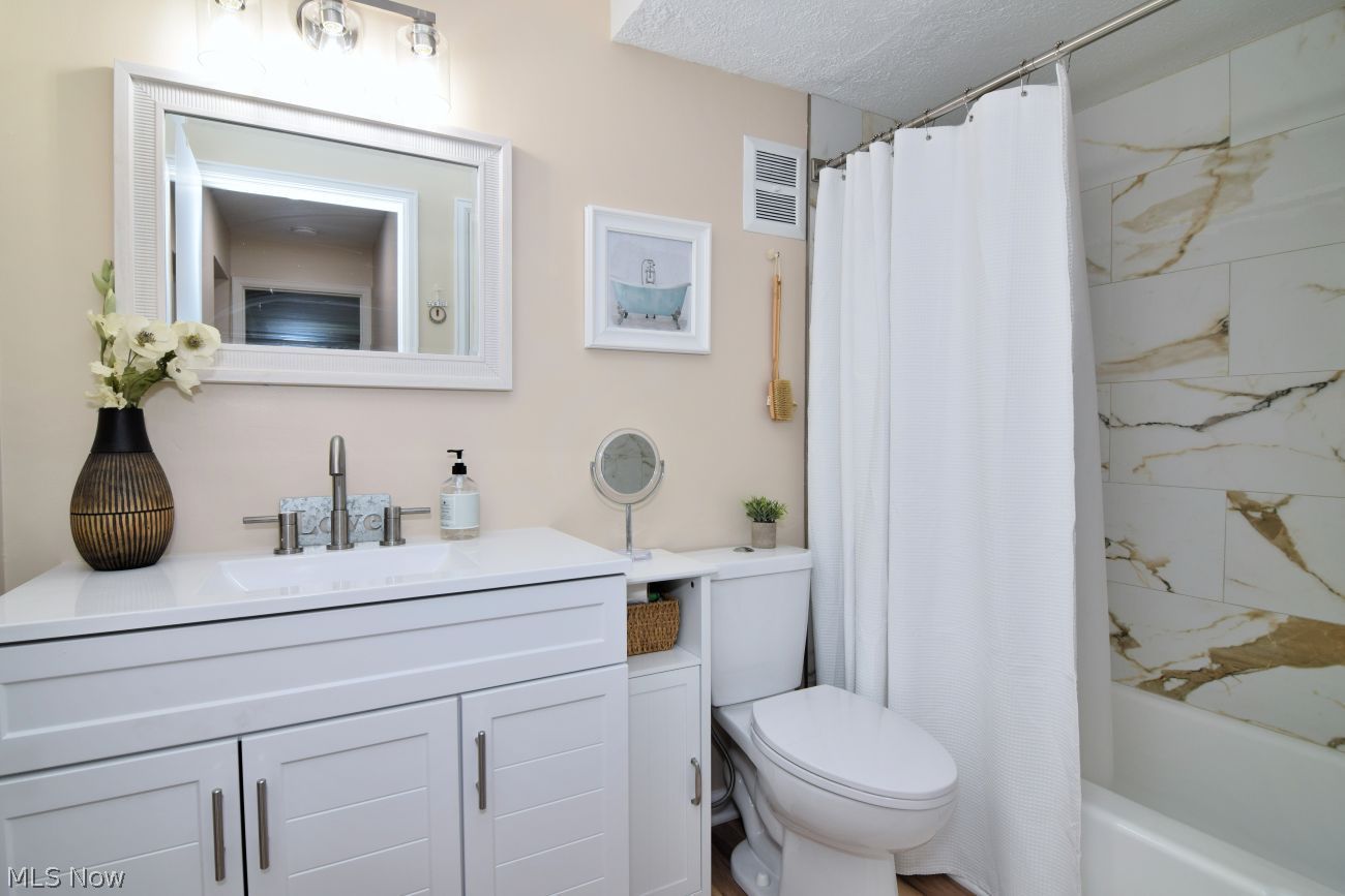 75 Atterbury Boulevard Hudson OH 44236