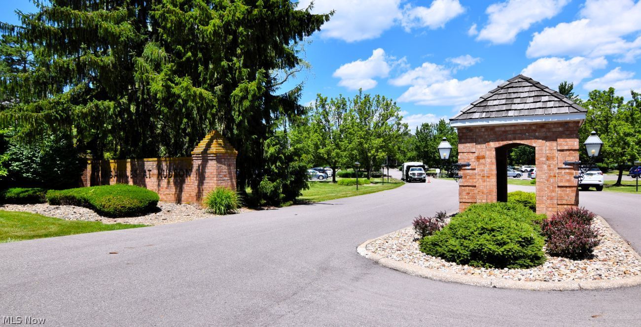 75 Atterbury Boulevard Hudson OH 44236