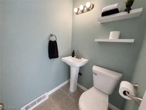 9274 Willow Lane Olmsted Falls OH 44138