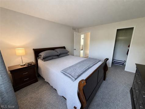9274 Willow Lane Olmsted Falls OH 44138