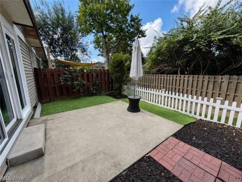 9274 Willow Lane Olmsted Falls OH 44138