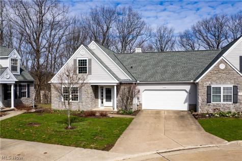 7770 Arbor Way Parma OH 44134