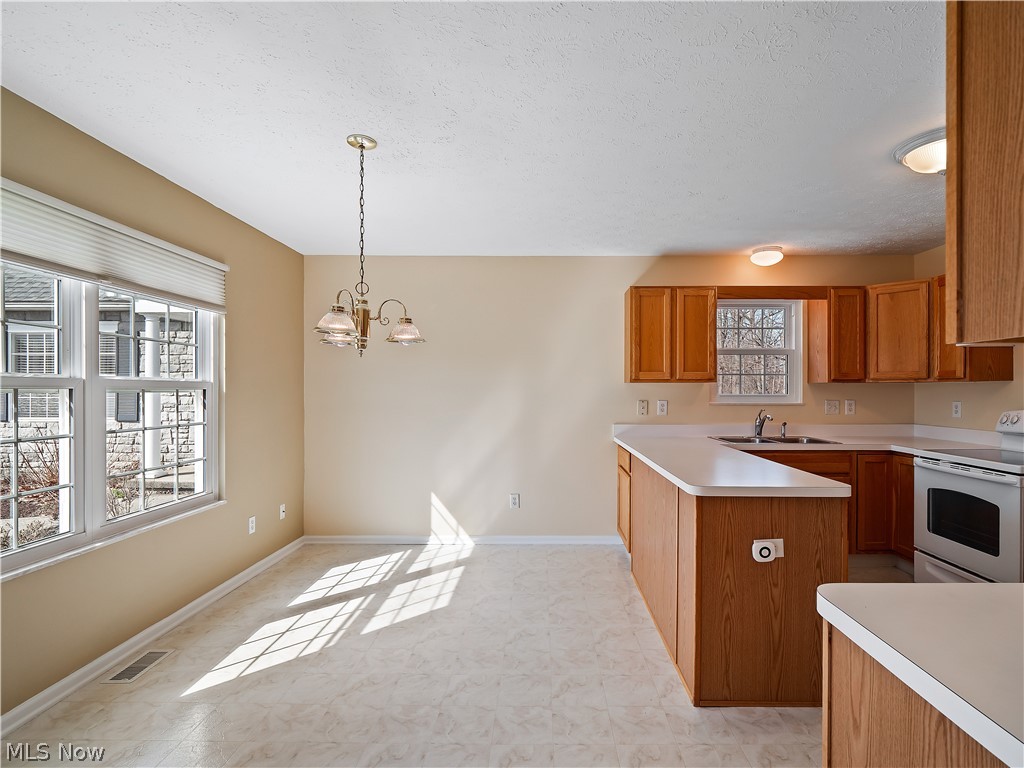 7770 Arbor Way Parma OH 44134