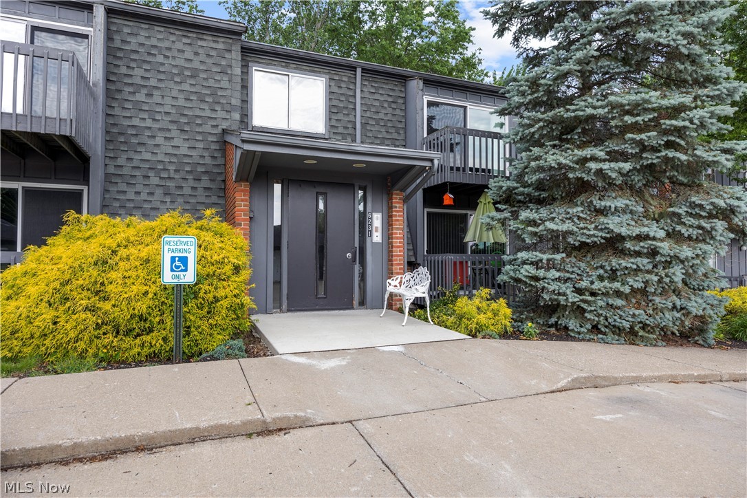 6231 Hidden Creek Drive Lorain OH 44053