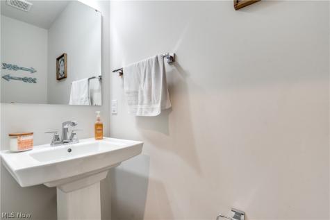 3313 Jackson Park Drive NW Massillon OH 44646