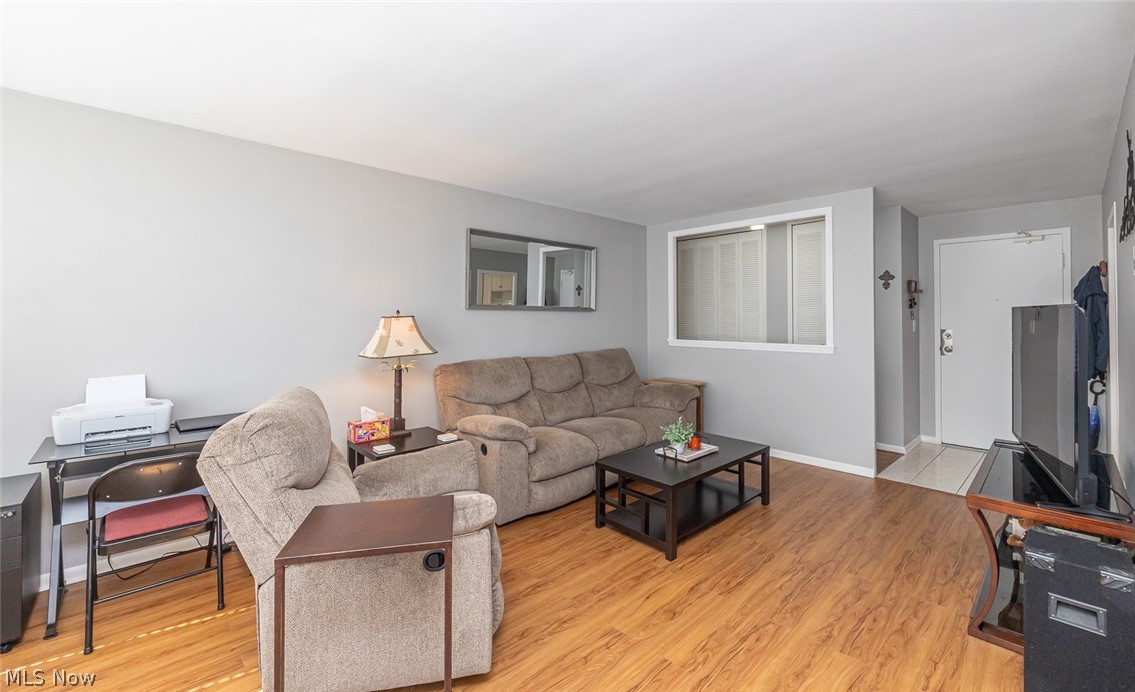 12520 Edgewater Drive Lakewood OH 44107