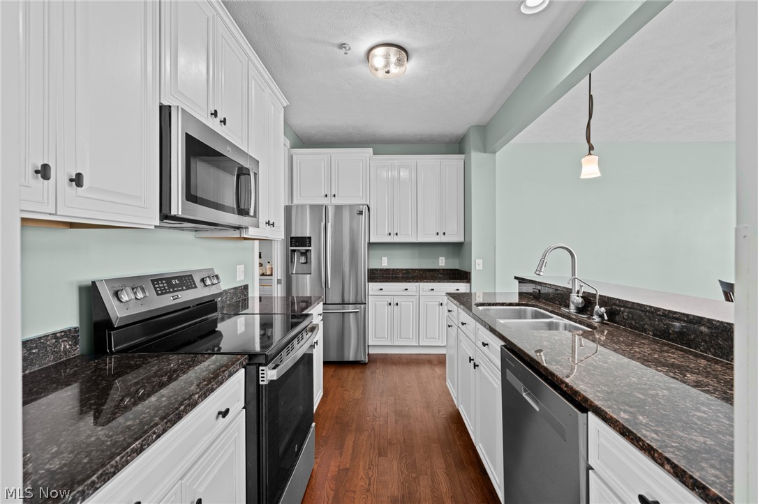 187 Seaview Drive Willowick OH 44095