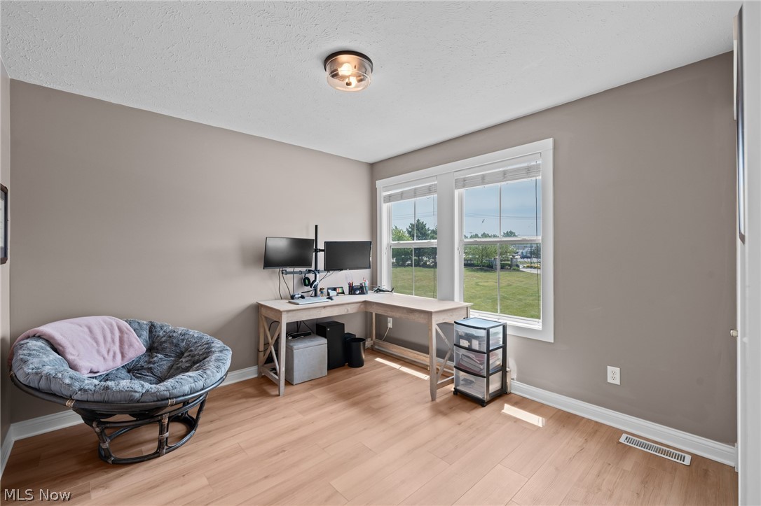 187 Seaview Drive Willowick OH 44095