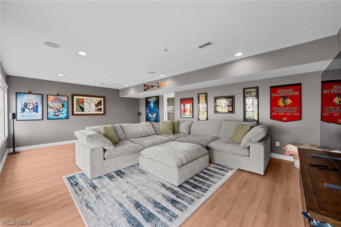 187 Seaview Drive Willowick OH 44095