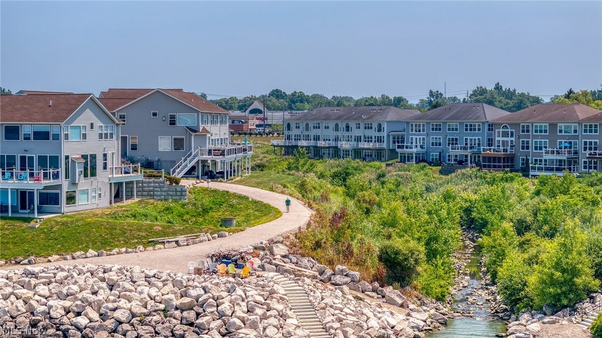 187 Seaview Drive Willowick OH 44095
