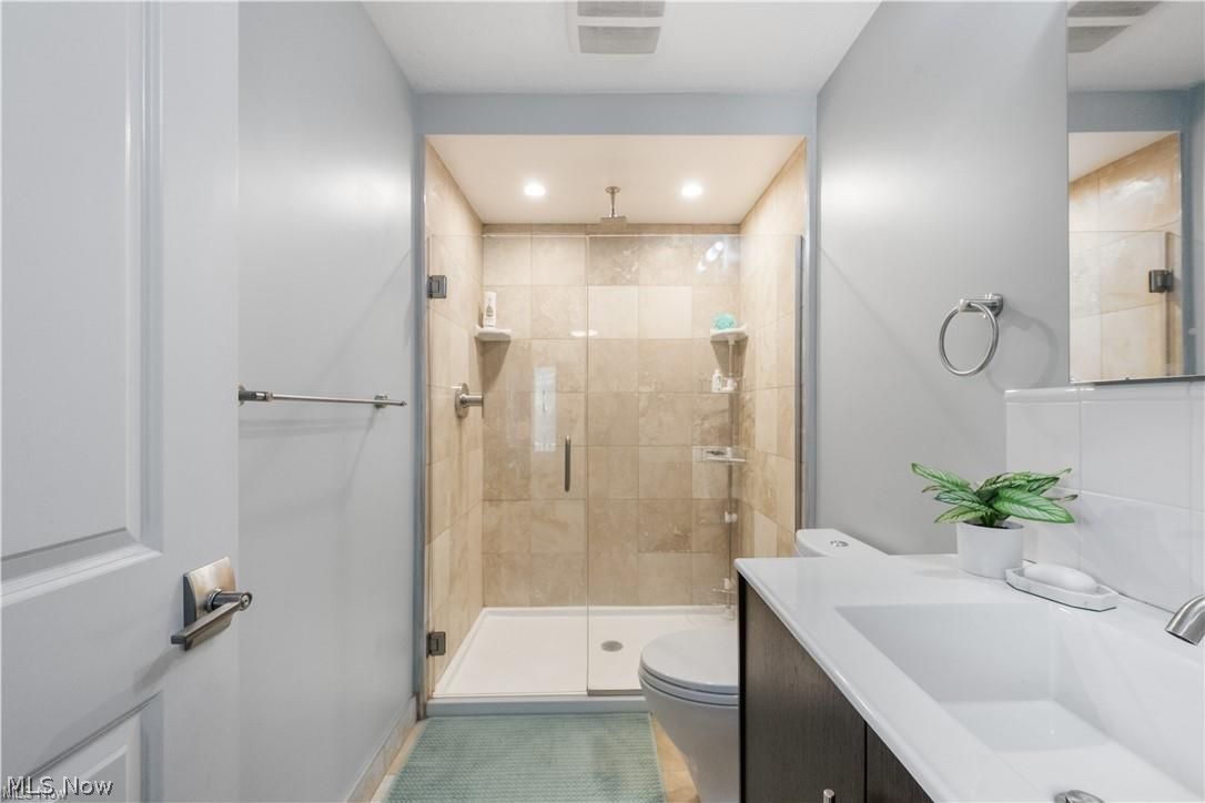 21 Atterbury Boulevard Hudson OH 44236