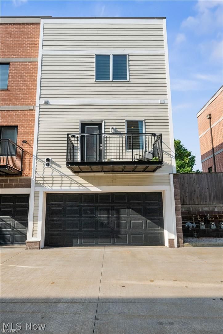21 Atterbury Boulevard Hudson OH 44236